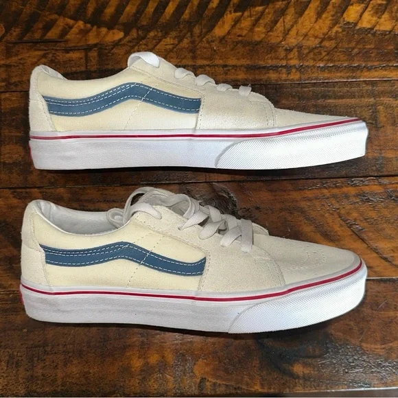 NWOB Vans Sk8-Low White and Blue Women's Sneakers Woman’s Sz 8 - Picture 7 of 10